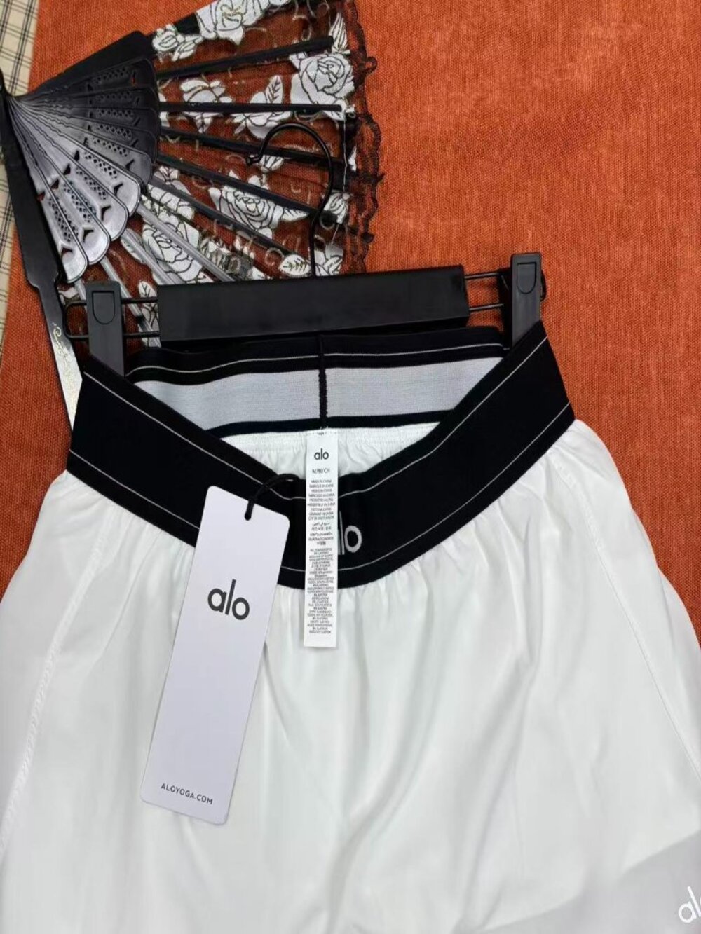 🖤ALO Yoga Match Point Tennis Skirt White Mini Skirt Sporty Style - Picture 4 of 8